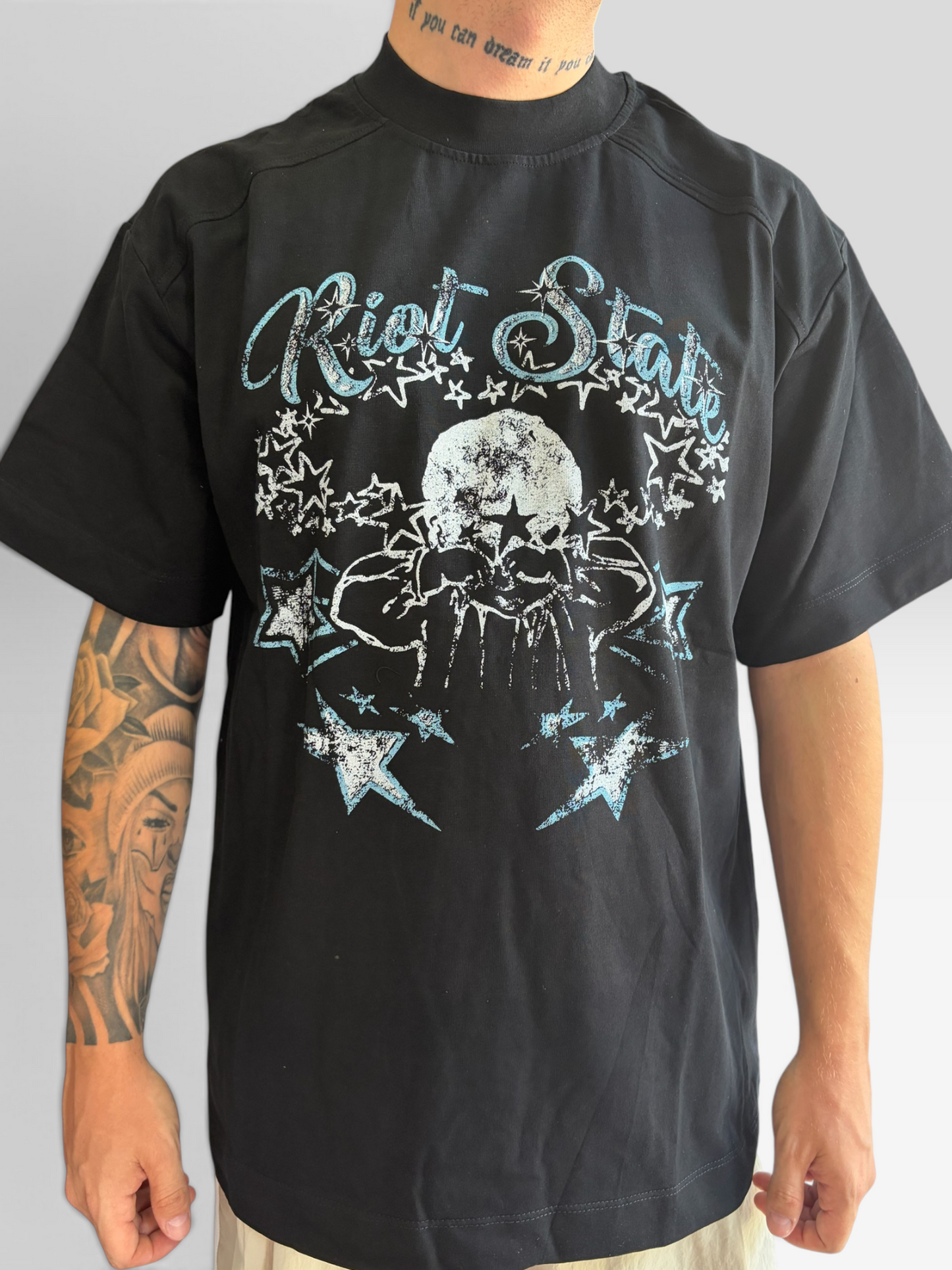 T-shirt riot state black