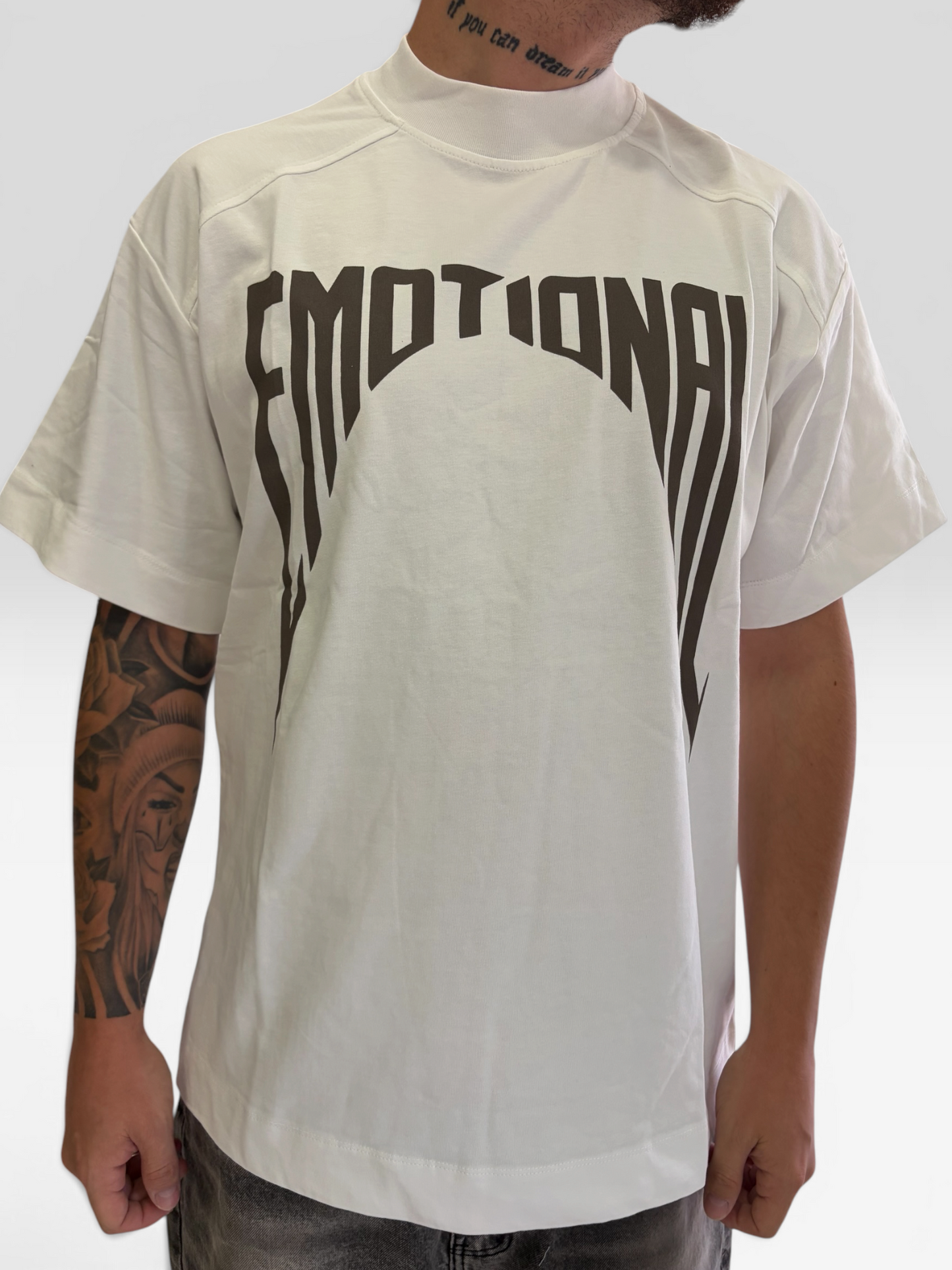 T-shirt emotional white