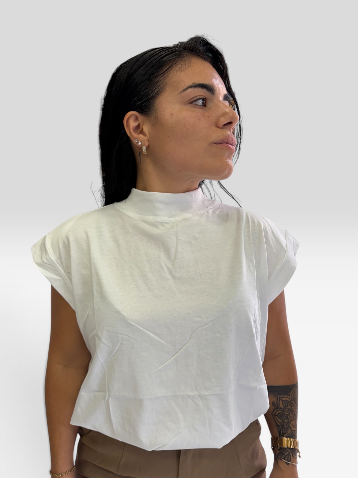 Canotta white