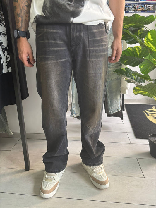 baggy dirty mud