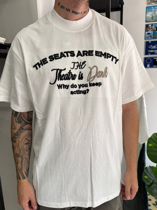 t-shirt dark white